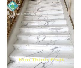 Cầu thang đá hoa cương trắng volakas